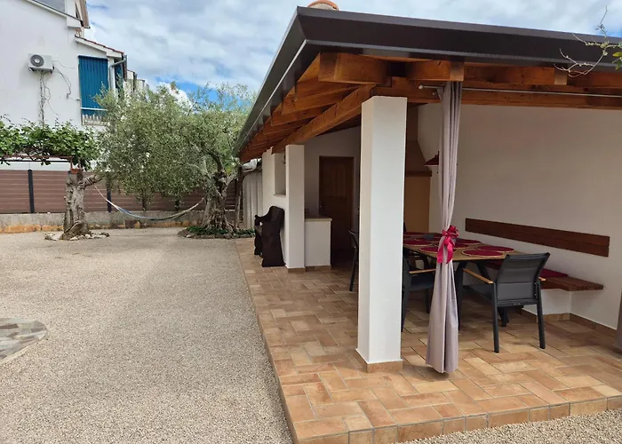Apartment Vinja Porec - Privat Garden - Whirlpool