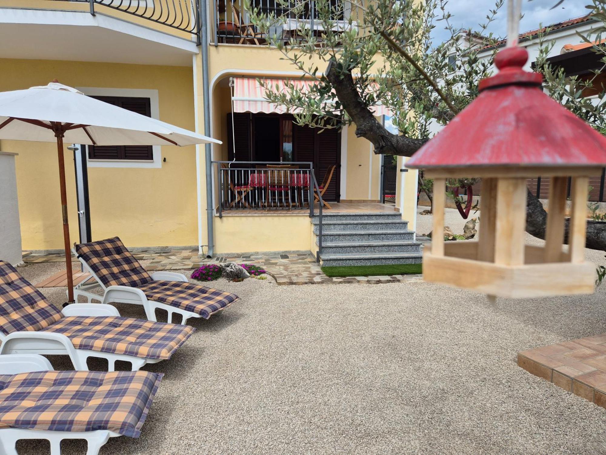 Vinja - Privat Garden - Whirlpool Apartmán Porec