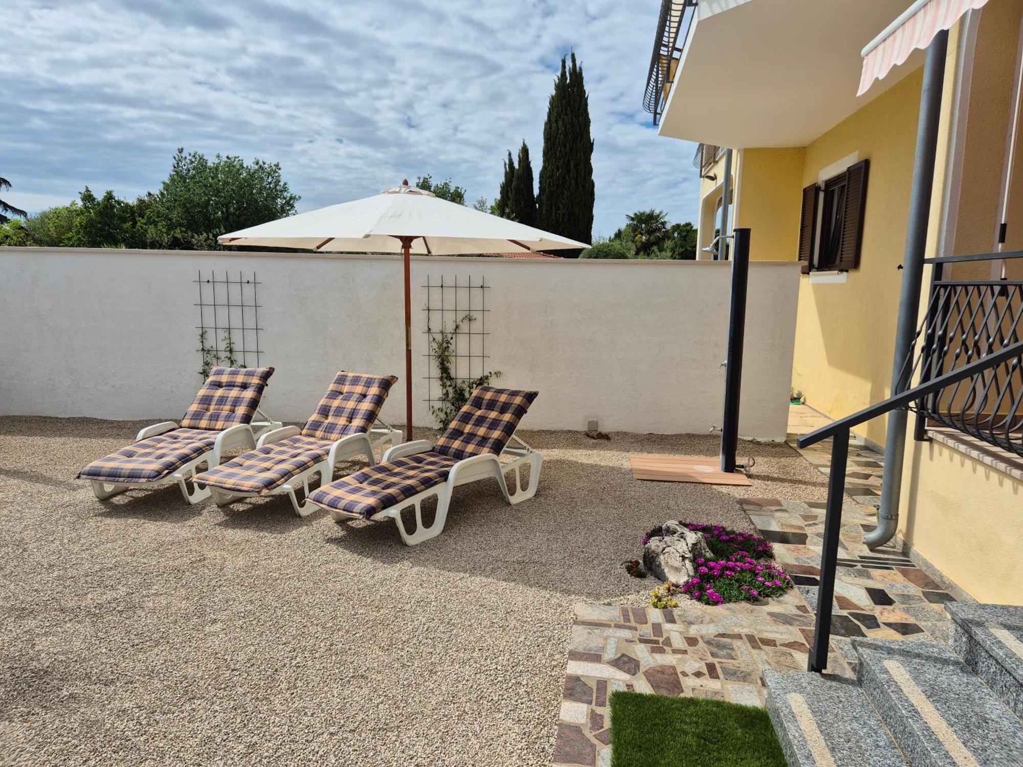 Vinja - Privat Garden - Whirlpool Porec