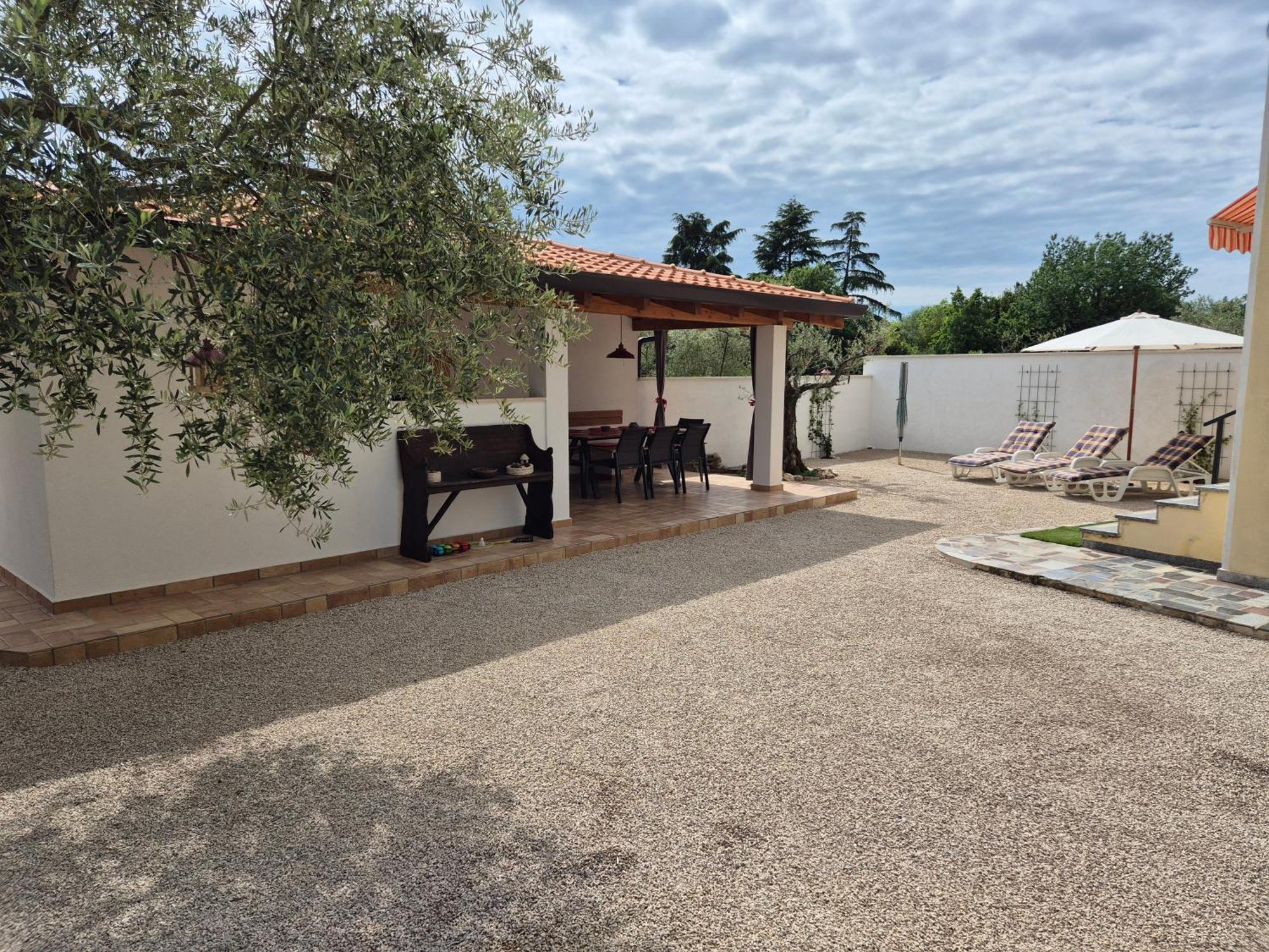 Vinja - Privat Garden - Whirlpool Porec