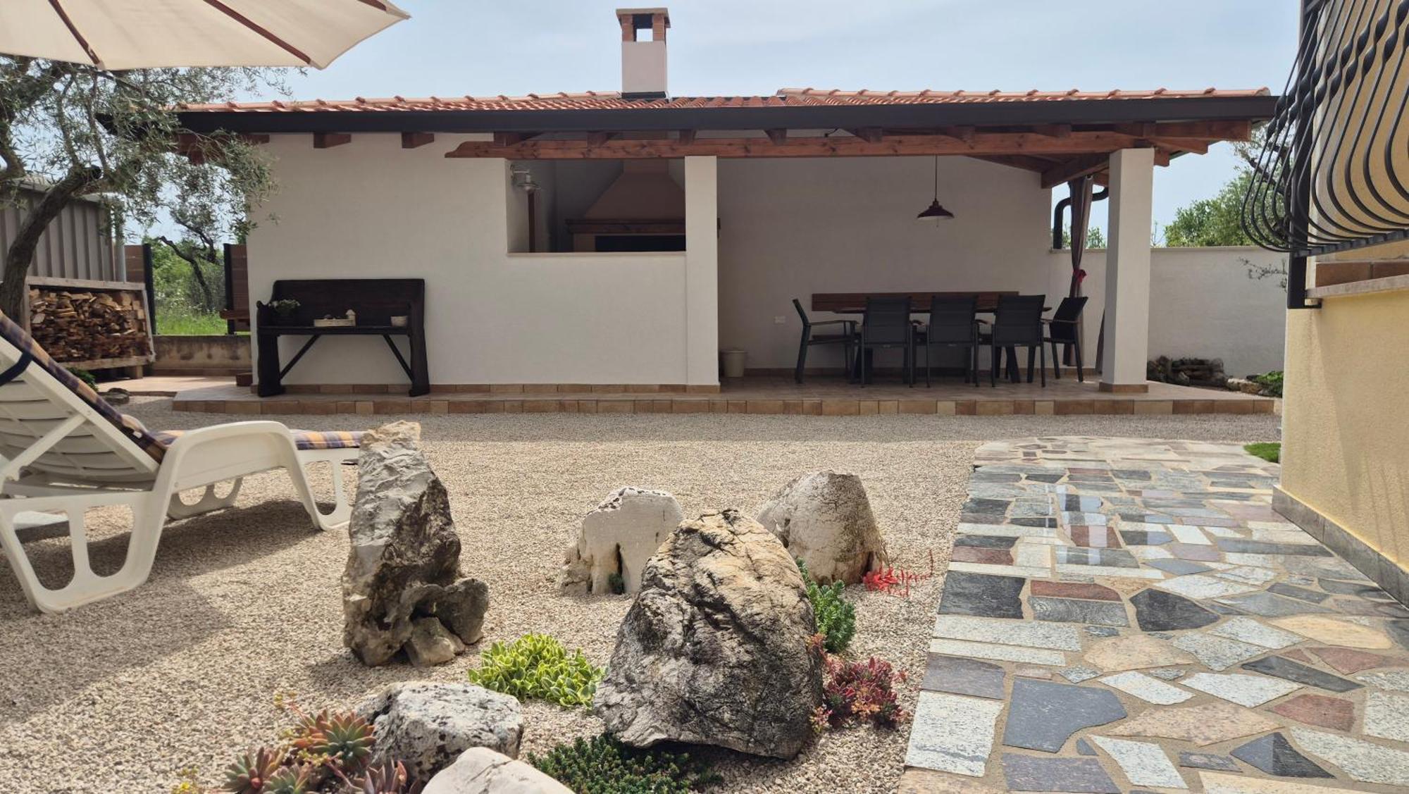 Vinja - Privat Garden - Whirlpool Apartmán Porec